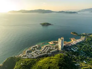 빌라 르 코라이, 그란 멜리아 호텔