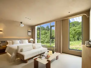 By the Hills · Lure Luxury Designer Valley Resort (Sanqingshan Scenic Area)
