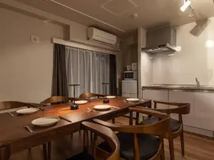 メゾン六本木201