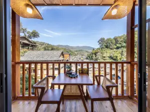 Guiyin Shanju Homestay (Zhaoxing Dong Village Scenic Area)