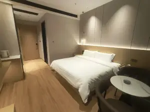Xinfenghong Boutique Homestay (Jianping Nanshan Forest Park)