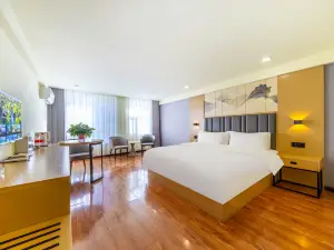 Nalan Hotel (Lanzhou New District Zhongchuan Airport Branch)