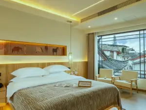 Zhong Yi Inn