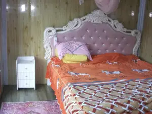 Lengquan Fisherman's House