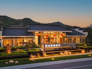 Taohuatan Town Zhaji Scenic Area Yijing Resort Hotel