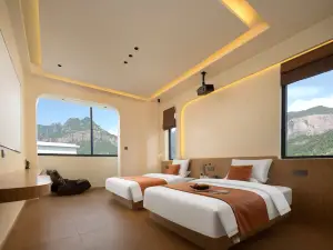 Meika Meisu · Design Line Boutique Designer Vacation Apartment (Baoquan Resort Area)