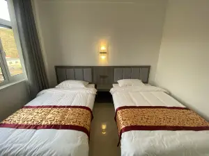 Huazhu Express Hotel