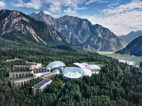 InterContinental Hotels RESORT JIUZHAI PARADISE by IHG