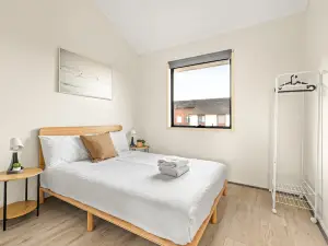 Comfortable Room in Canley Vale – Walk to Local Shops