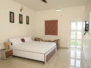 Shangrila Stay Bodhgaya