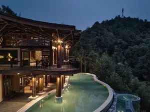 Crosswaters Ecolodge & Spa