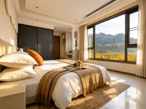 Milan • Serenity Haven Design Hotel (Nandan Bus Terminal Jin Furong Plaza)