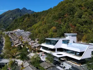 Blossom Land Zhongnan Mountain Villge