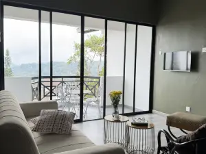 The Hill at Fraser Hill (Suite 35)