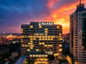 Yueshanhe Hotel (Zibo Railway Station Badaju Branch)