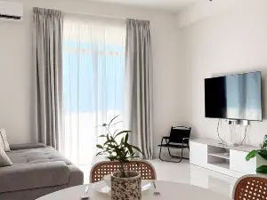 THE SUN EXECUTIVE SUITE - 海豚之家