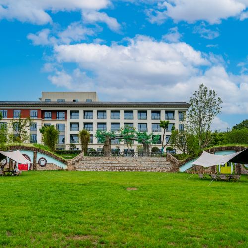 湖州泊心湾温泉度假酒店