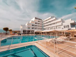 Afytos Oren Beach Prestij