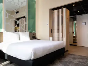 โรงแรมโอเทียม