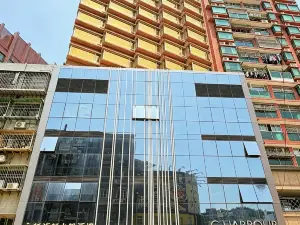 Grand Harbour Hotel