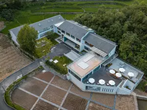 Yinju Xiangli Zuoshouxiang Homestay
