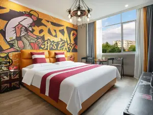 Shark Boutique Hotel