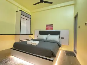 Rest & Relax Bedroom with living room