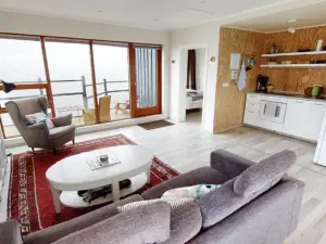Gotuhus - Ocean View Apartment