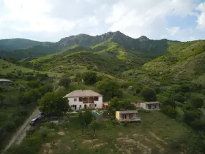 Cottages with mountain and canyon view