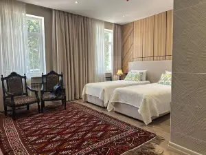 Jipek Joli Hotel