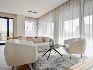 Hayashi Residence - Free Gym and Parking