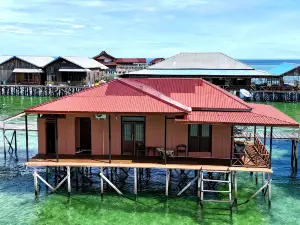 Derawan Fisheries Cottage