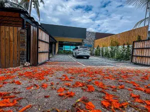 The South Hideaway Oslob