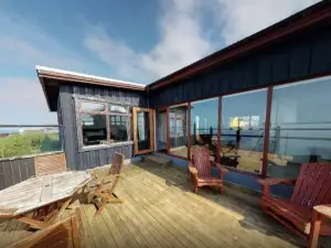 Kleifar: Ocean View Apartment
