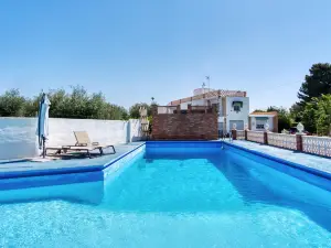 Casa Lulú- villa, huge pool, outdoor area, suite
