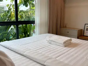 Modern 2Bed/2Bath near BKK airport (Level 2)