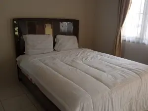 O Njy House蘇丹謝里夫卡西姆二世機場穆斯林友好飯店