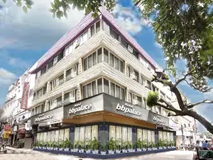 The Signature by Hotel BB Palace