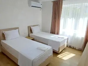 Hostel Chinor