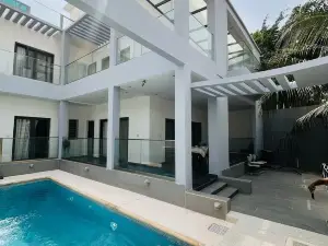 Oasis Pool Home