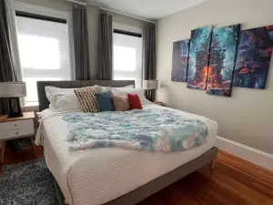 Your Boston Retreat - Great porches - 2/BR sleep 6
