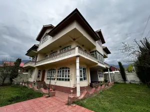 Coachman Homestay