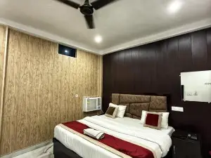 Hotel Ayodhya International