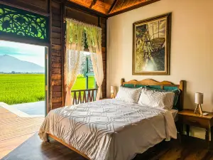 Traditional Langkawi Malay Villa with Pool & Mountain View