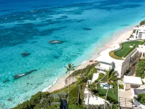 Azura Bermuda