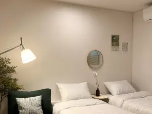 黃色住宿