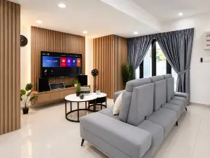Kulai Signature Family Nest I 5BR21Pax I10min JPO
