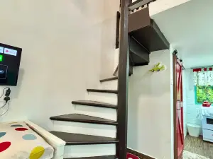 Tiny House near Jetty of Kuala Besut (Netflix WIFI)