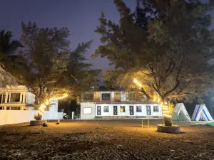 海皇家客房和咖啡館