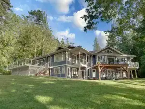 Victoria Island , Sooke Modern Beach Front House With Private Beach,Ocean ,Mountain & City Views